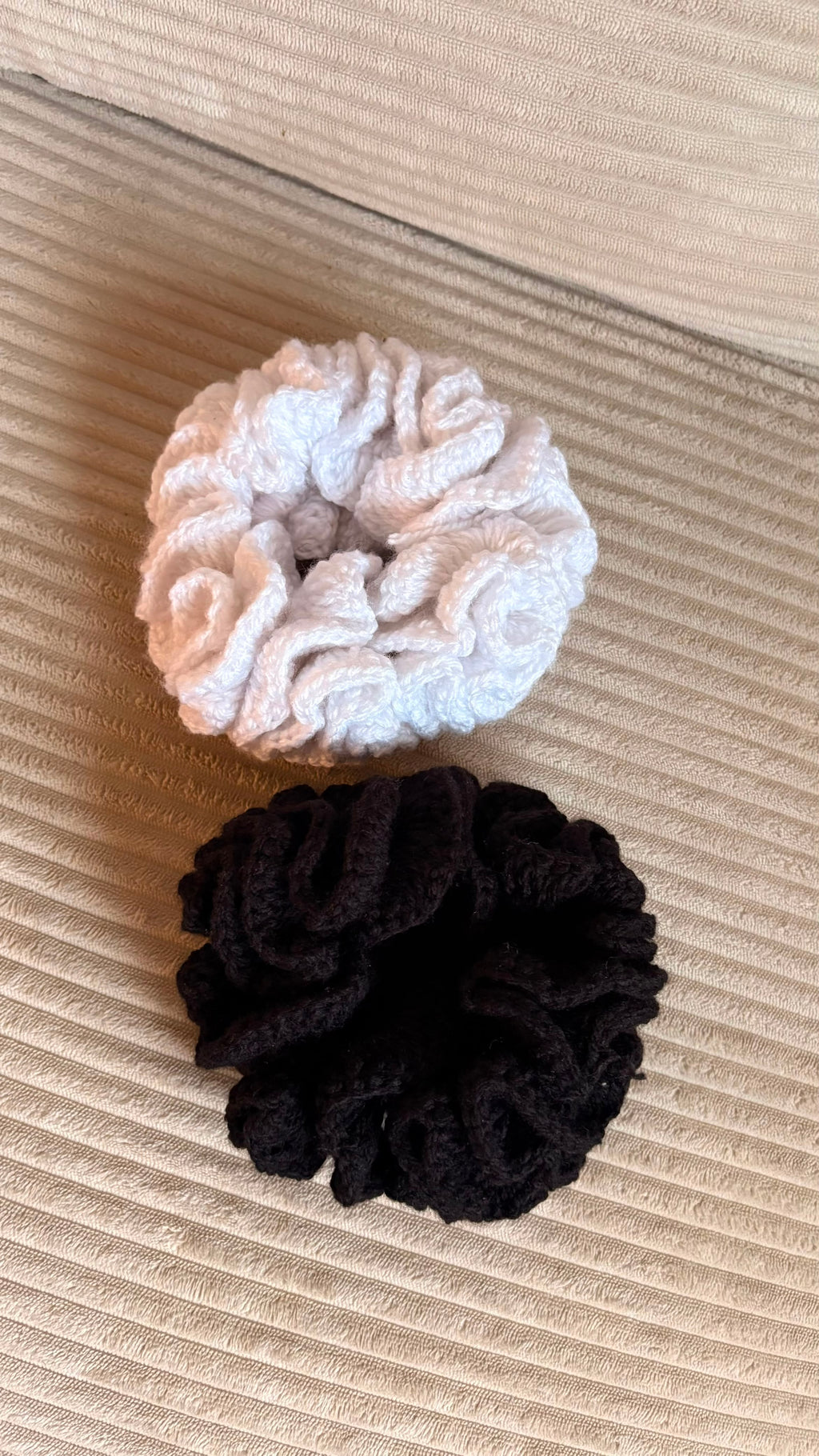 Scrunchies (Lulu's Yarn & Stitches)