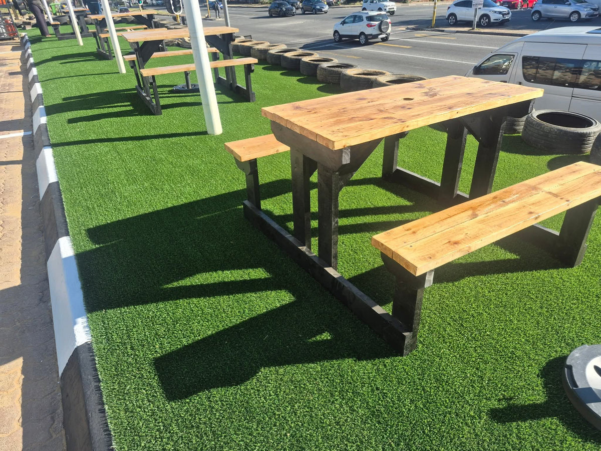 Zenzelayo benches