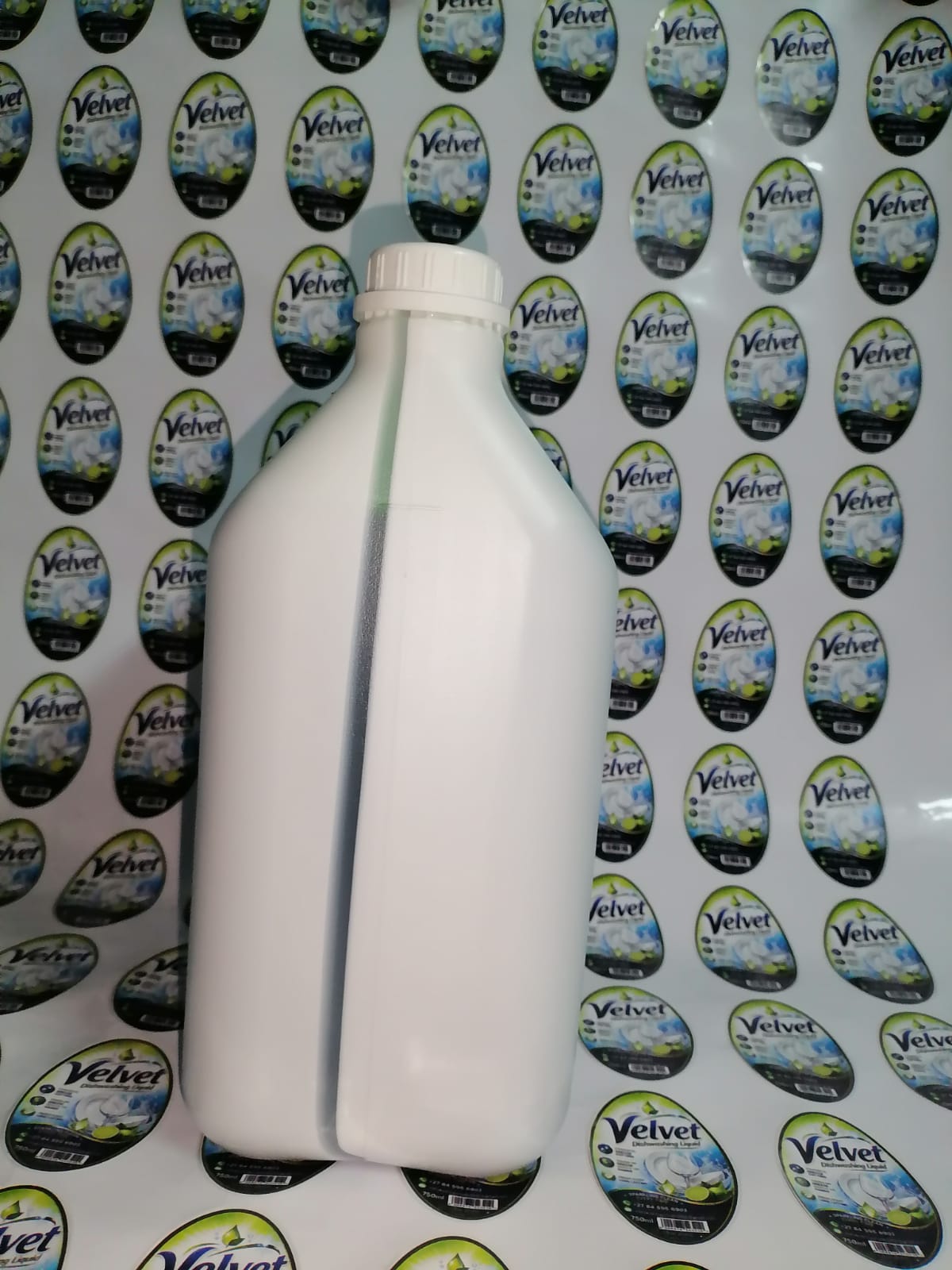 Velvet Dishwashing Liquid