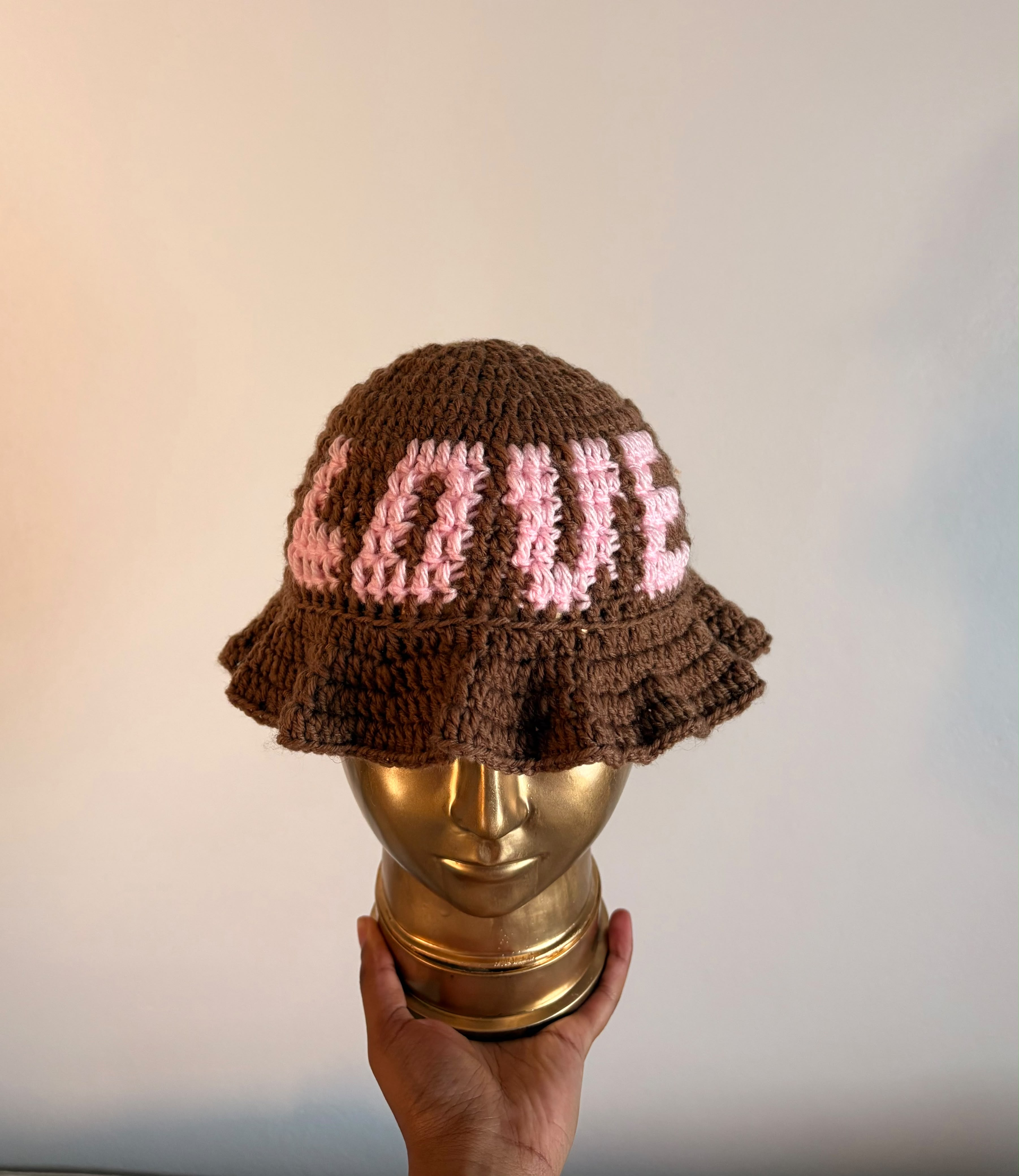 Wavy Brim Bucket Hats ( Lulu's Yarn & Stitches)